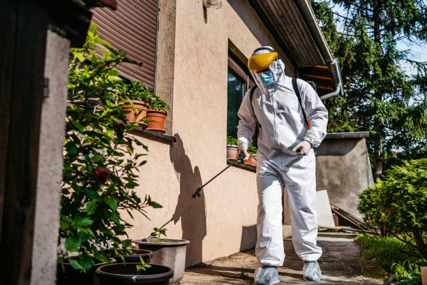 Best Best Pest Control Companies  in Fort Thompson, SD
